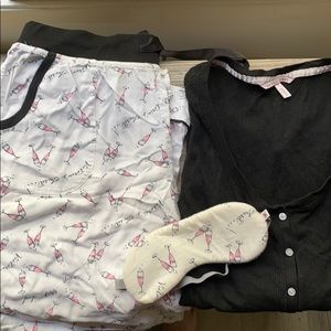 Victoria’s Secret pajama set